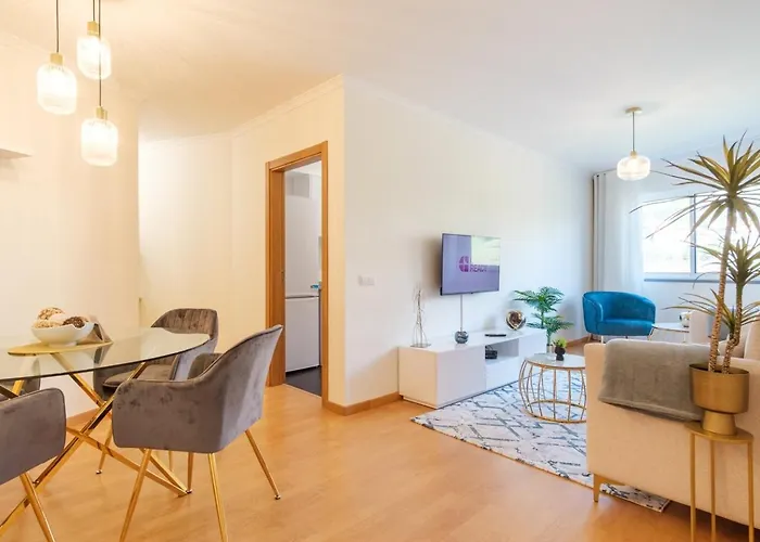 Daire Guestready - O Cantinho Dos Pestanas *